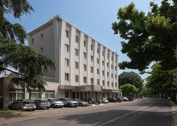 Ibis Styles Parma ToscaniniAlbergo